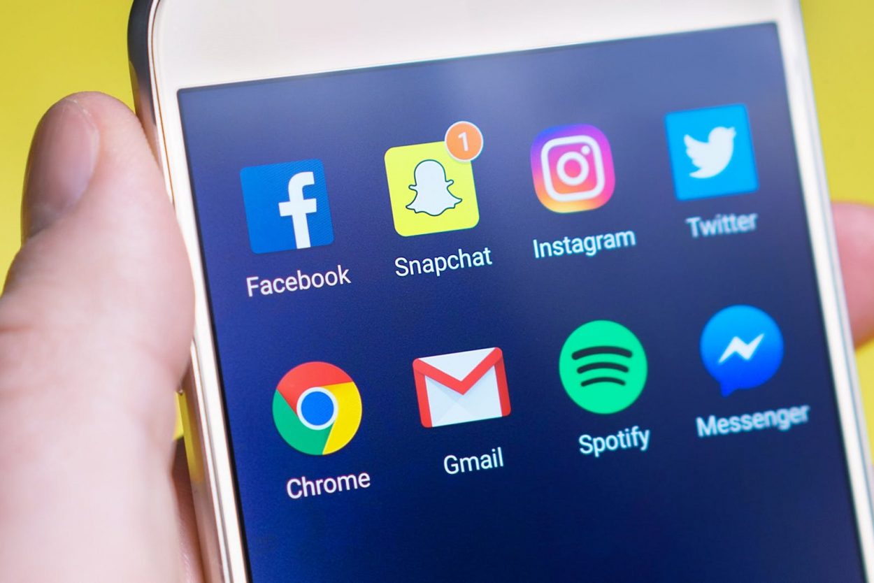 Build a Social Media Dream Team